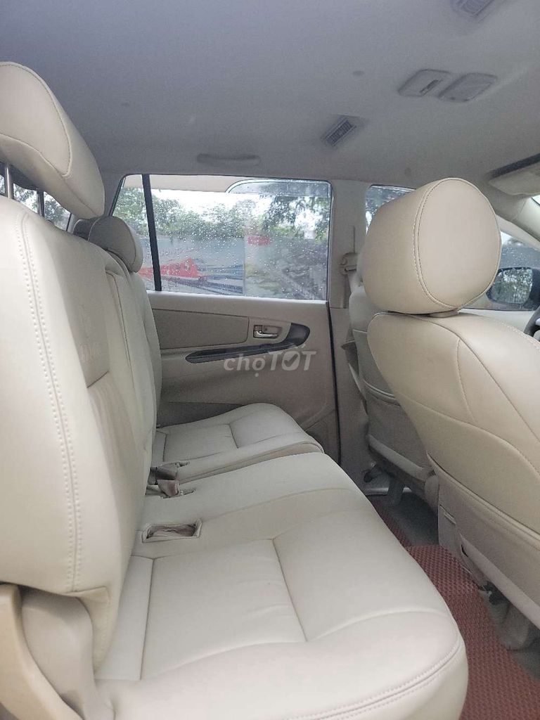 Toyota Innova 2016 2.0E - 11000 km. Mua bán Ô tô tại Quận Nam Từ Liêm Hà Nội được đăng bởi Thu HN hình 4