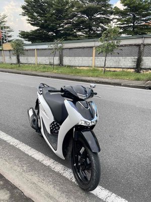 Honda SH 2024 Trắng, Đen
