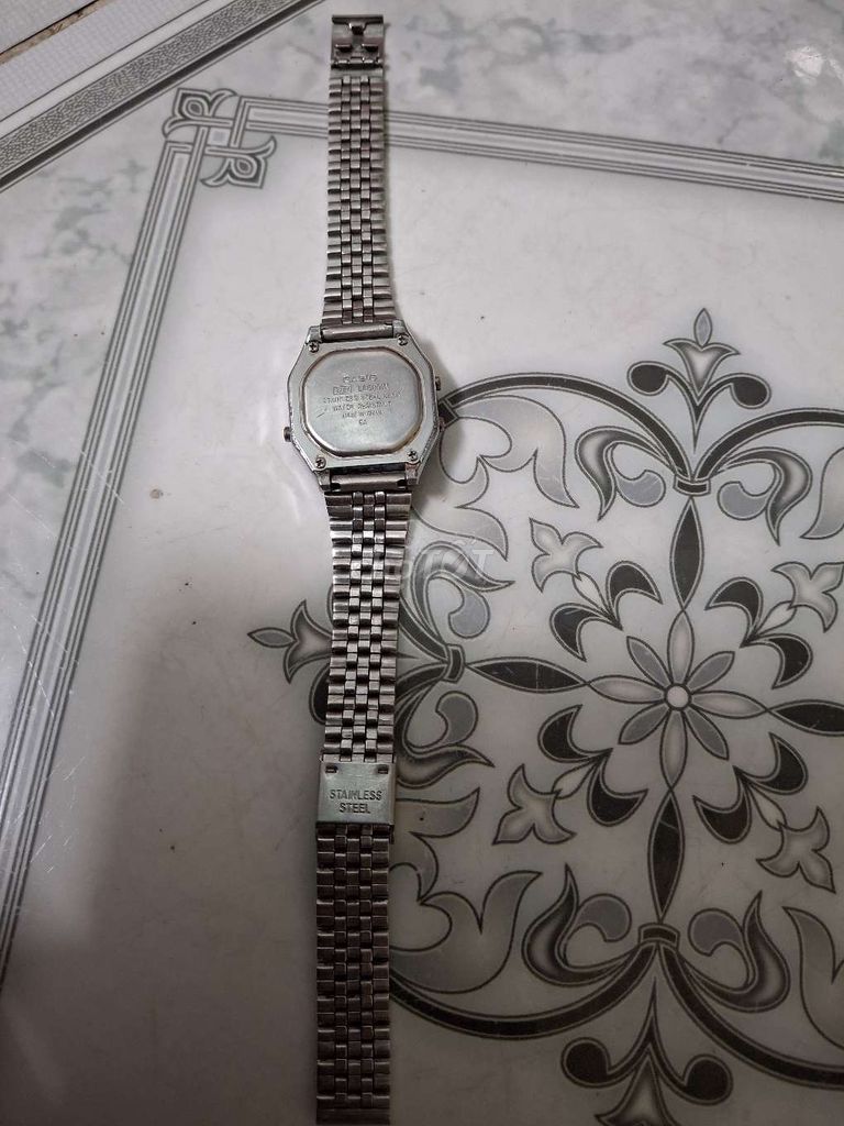 Đồng hồ nữ Casio điện tử xài pin.. Mua bán Đồng hồ tại Quận 8 Tp Hồ Chí Minh được đăng bởi Mr Robin hình 4