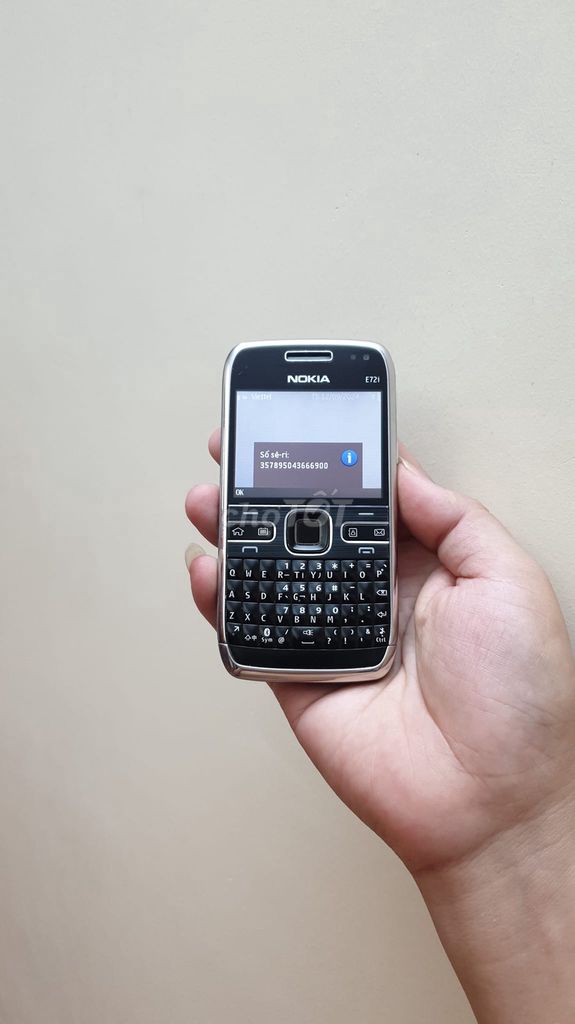 Nokia E72