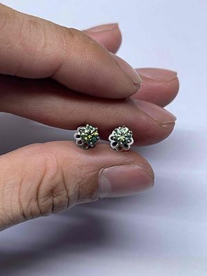 Bông tai vỏ soàn kim cương nhân tạo 4,5li