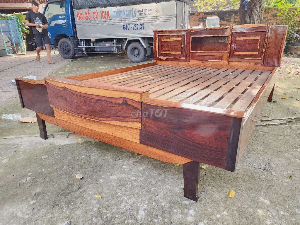 Giường 1m6×2m gổ kẩm! với bên!. Mua bán Giường, chăn ga gối nệm tại Quận Bình Thuỷ Cần Thơ được đăng bởi Cường Đồ Gổ Cũ Xưa hình 1