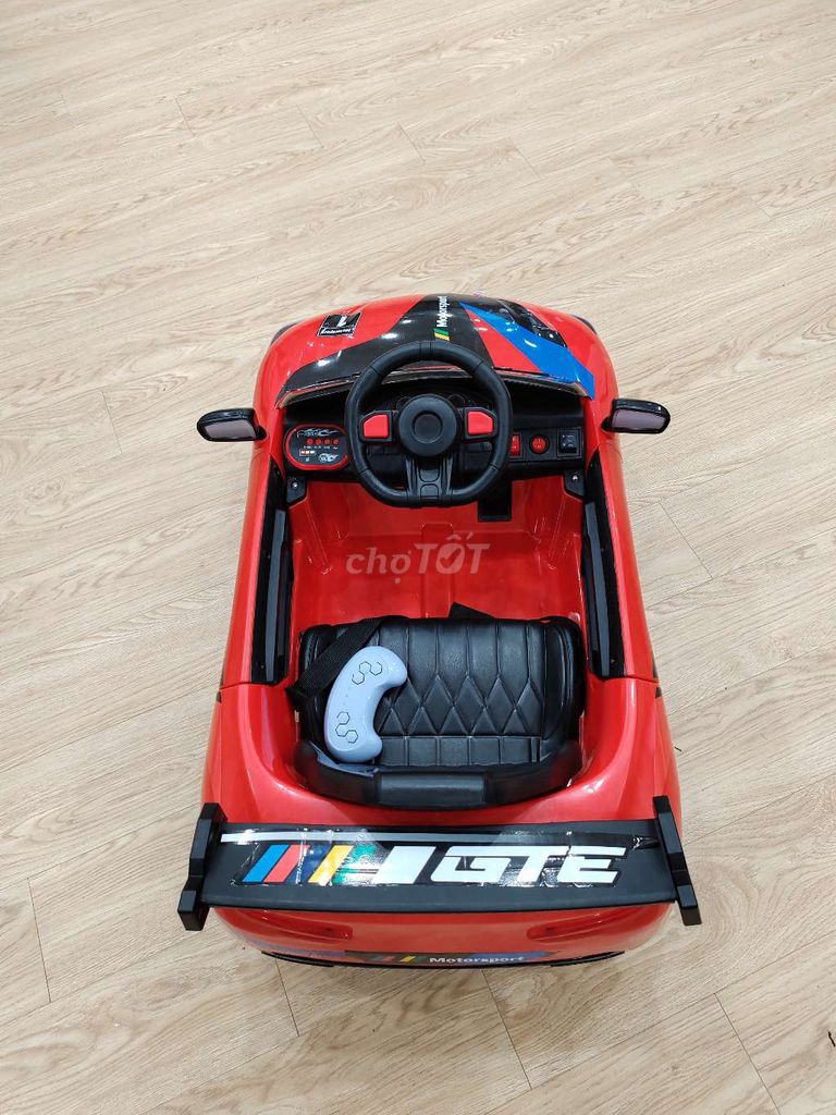 Xe ô tô điện trẻ em Đỏ. Mua bán Mẹ và bé tại Quận Hà Đông Hà Nội được đăng bởi Lê Anh hình 1