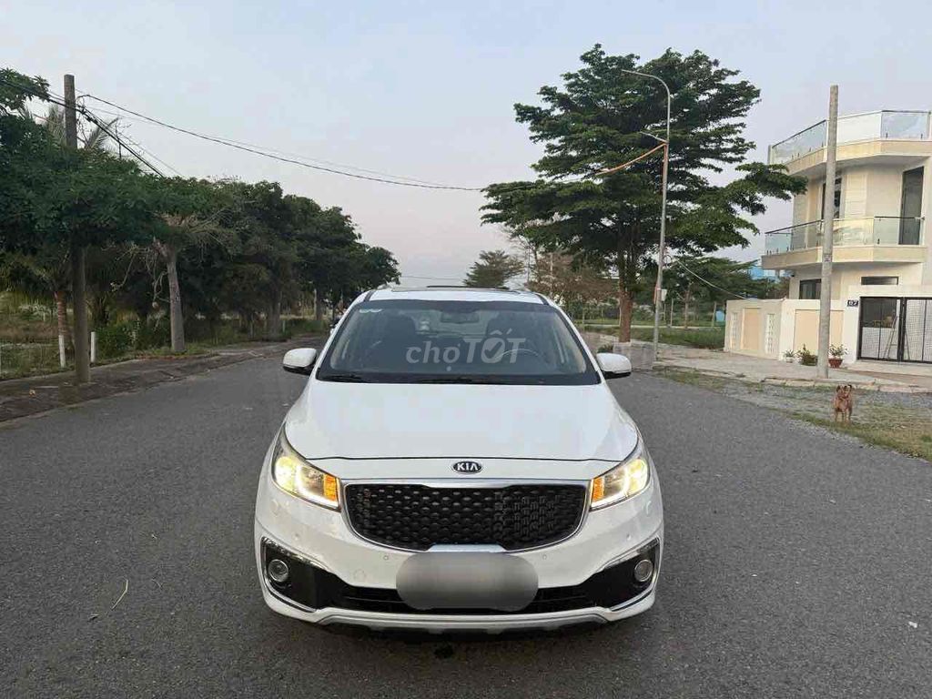 Kia Sedona 2016 2.2 DAT - 86000 km