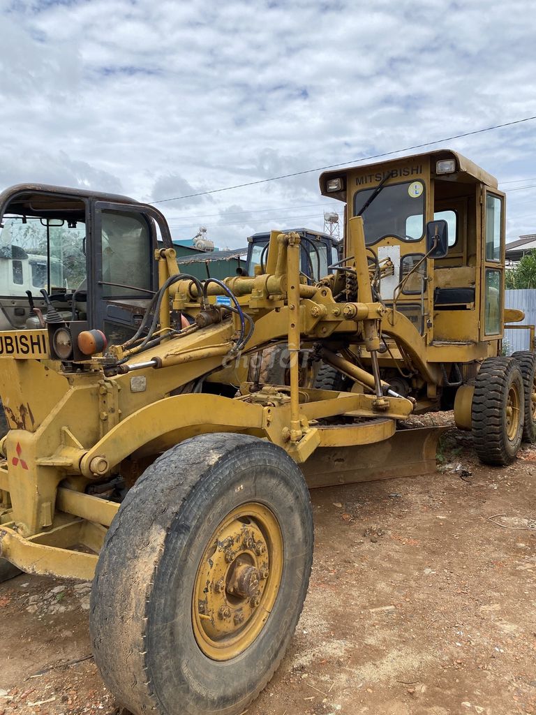 Bán xe gạt Mitsubshi. Mua bán Xe tải, xe ben tại Huyện Đức Trọng Lâm Đồng được đăng bởi Anh Phan hình 1