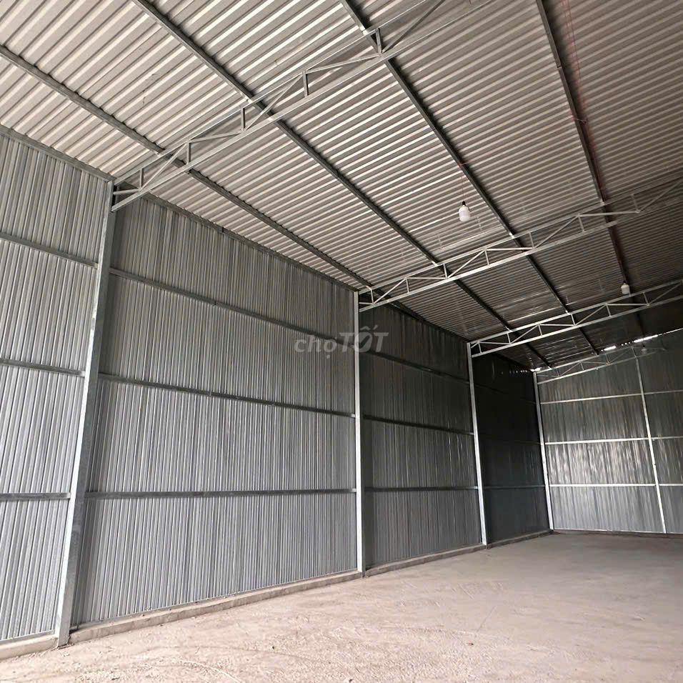 Thuê kho, mặt bằng 1200m2 Quận 7 sản xuất được, lâu dài 5 năm