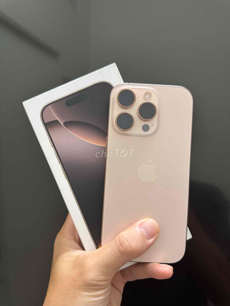 IPhone 16 Pro 128Gb QT mỹ Titan Sa mạc