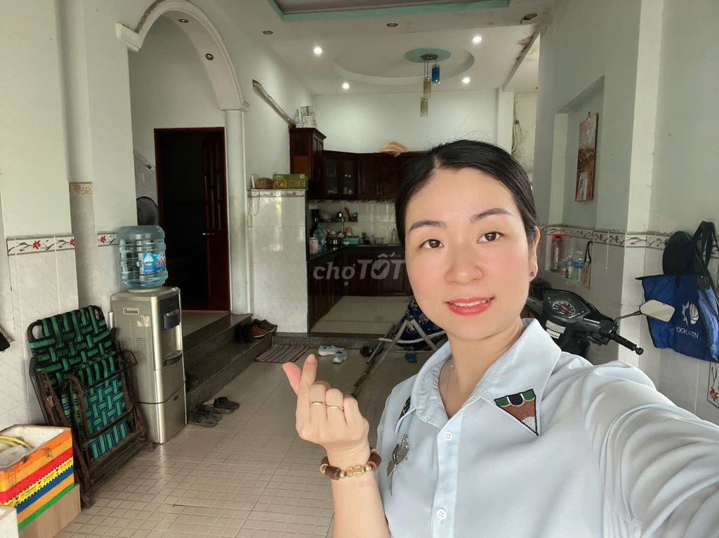 Nhà 2 tầng đúc hẻm xe hơi trong nhà,7,5x11,hoàn công,Linh Tây, Thủ Đức