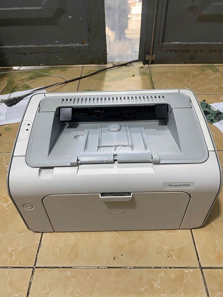 Máy in HP LaserJet P1005 95% mới. Mua bán Đồ dùng văn phòng tại Thành phố Thủ Đức Tp Hồ Chí Minh được đăng bởi Thanh Hiền hình 1