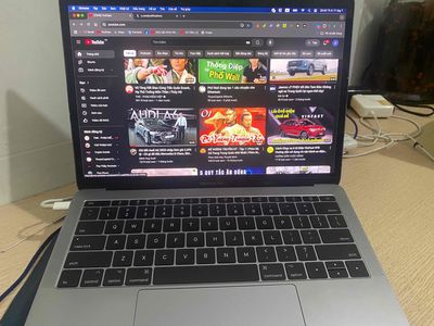 Cần bán Macbook Pro 2017. Mua bán Laptop tại Quận Liên Chiểu Đà Nẵng được đăng bởi Nguyen ngoc Duong