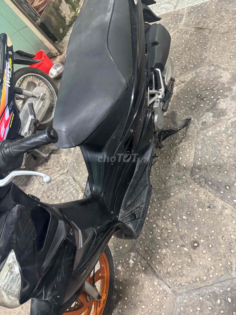 Suzuki-Hayate. Mua bán Xe máy tại Thành phố Biên Hòa Đồng Nai được đăng bởi Nhim hình 3