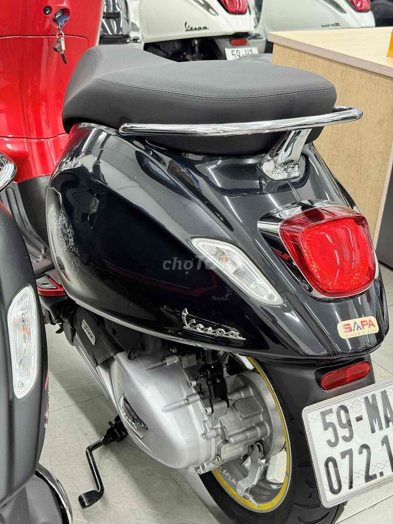 Vespa Primavera Mickey bản giới hạn 2024 2k km. Mua bán Xe máy tại Quận Phú Nhuận Tp Hồ Chí Minh được đăng bởi VESPA Piaggio Quốc Vương  hình 7