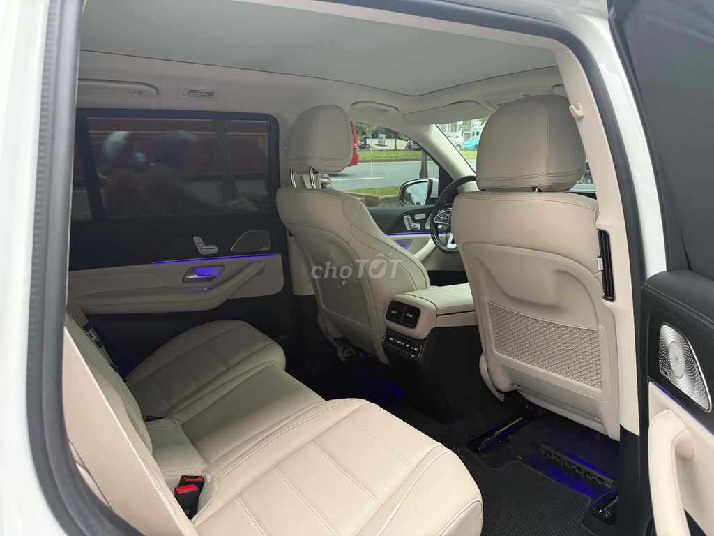 Mercedes Benz GLS Class 2022 - 12000 km. Mua bán Ô tô tại Quận Bình Tân Tp Hồ Chí Minh được đăng bởi Tuyết Nhung Mercedes Chính Hãng  hình 4