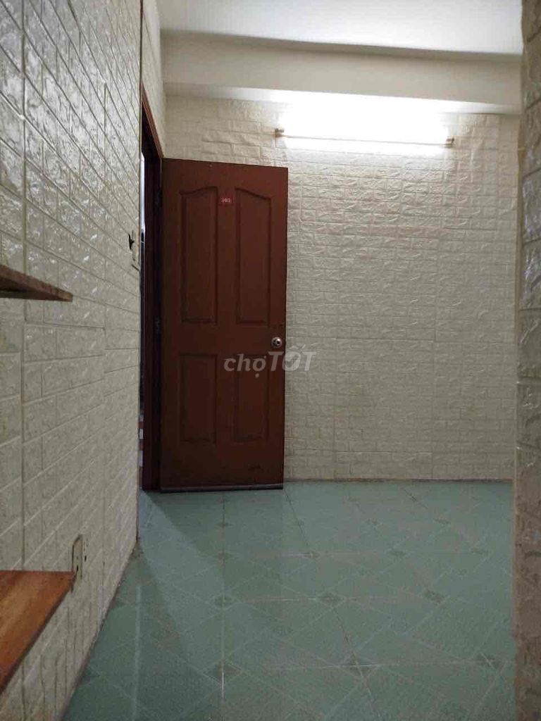 phòng khu Tên Lửa,18m2 có máy lạnh, như hình