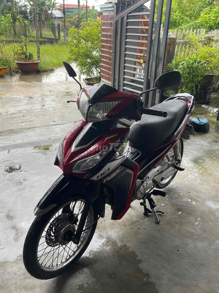 nhà dư chiếc xe cần bán. Mua bán Xe máy tại Huyện Thăng Bình Quảng Nam được đăng bởi huỳnh thanh long hình 1