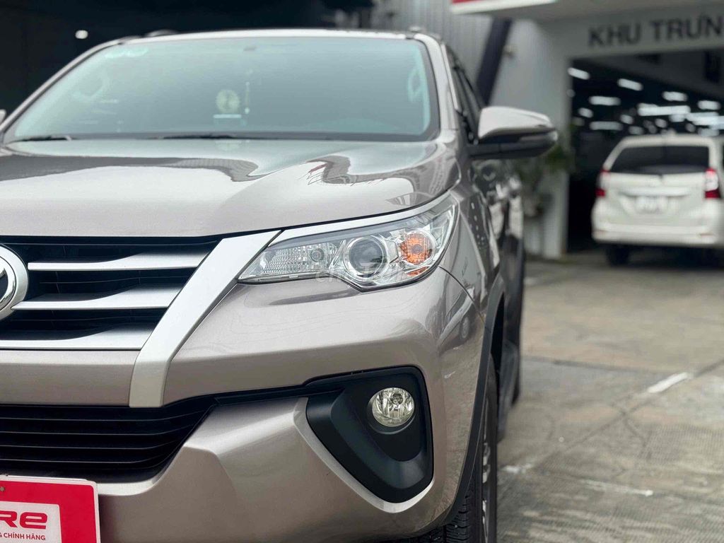 Fortuner 2020 2.4 Dầu - Sàn, còn thương thảo. Mua bán Ô tô tại Quận Gò Vấp Tp Hồ Chí Minh được đăng bởi Nguyễn An hình 3