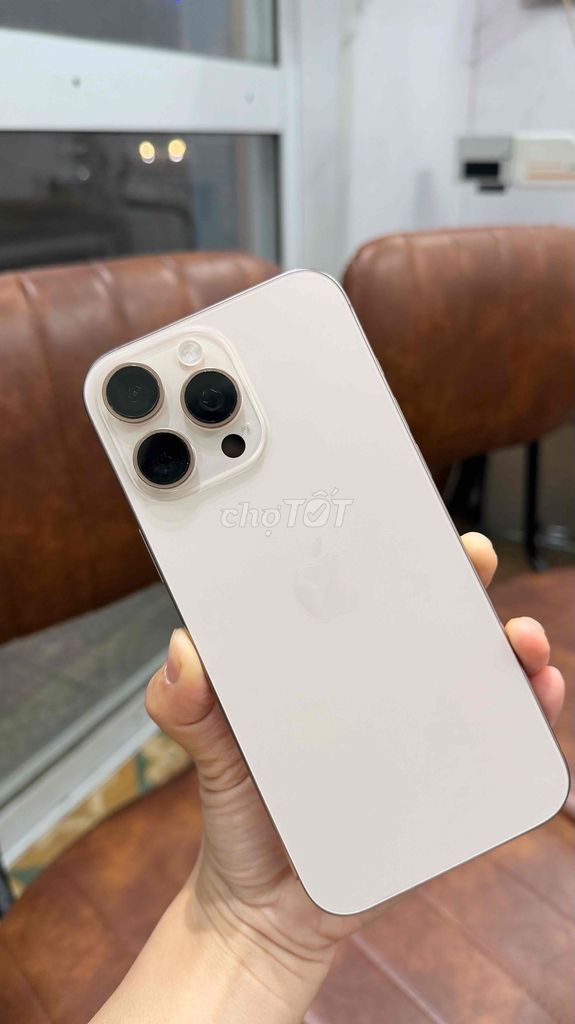 iPhone 16 Pro Max 256GB Gold. Mua bán Điện thoại tại Quận Ngũ Hành Sơn Đà Nẵng được đăng bởi Tran hình 1