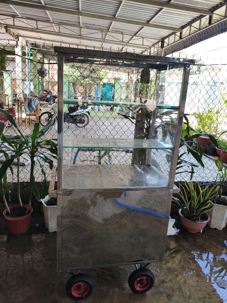 Xe đẩy bán hàng Inox Kính. Mua bán Đồ chuyên dụng, Giống nuôi trồng tại Huyện Châu Thành Tây Ninh được đăng bởi Nhà Sắt Cửa Sắt Vũ hình 1