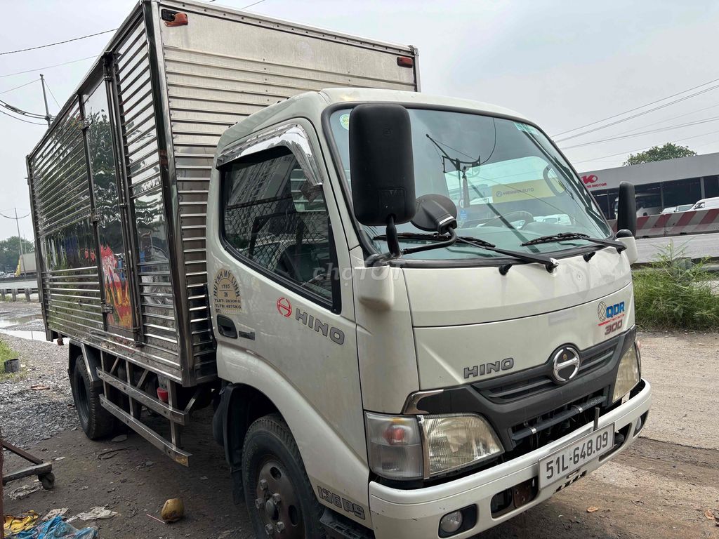 Hino 1,9t đời 2013 thùng kín 4,5*1,8*1,9 m mlanh. Mua bán Xe tải, xe ben tại Huyện Bình Chánh Tp Hồ Chí Minh được đăng bởi Vi hình 2