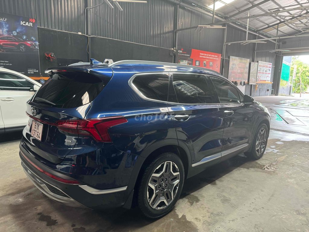 Hyundai Santa Fe 2022 2.5 Xăng Cao Cấp - 51000 km. Mua bán Ô tô tại Thành phố Dĩ An Bình Dương được đăng bởi Long hình 3
