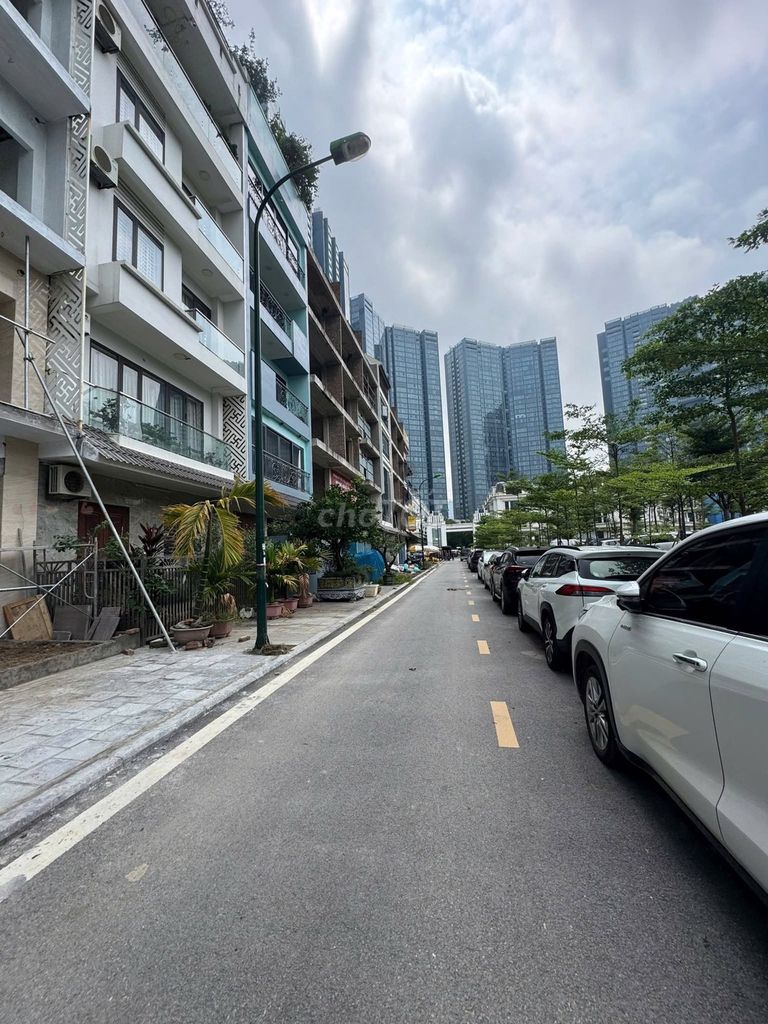 Cho thuê liền kề Ciputra 120m2, giá tốt 25tr/tháng