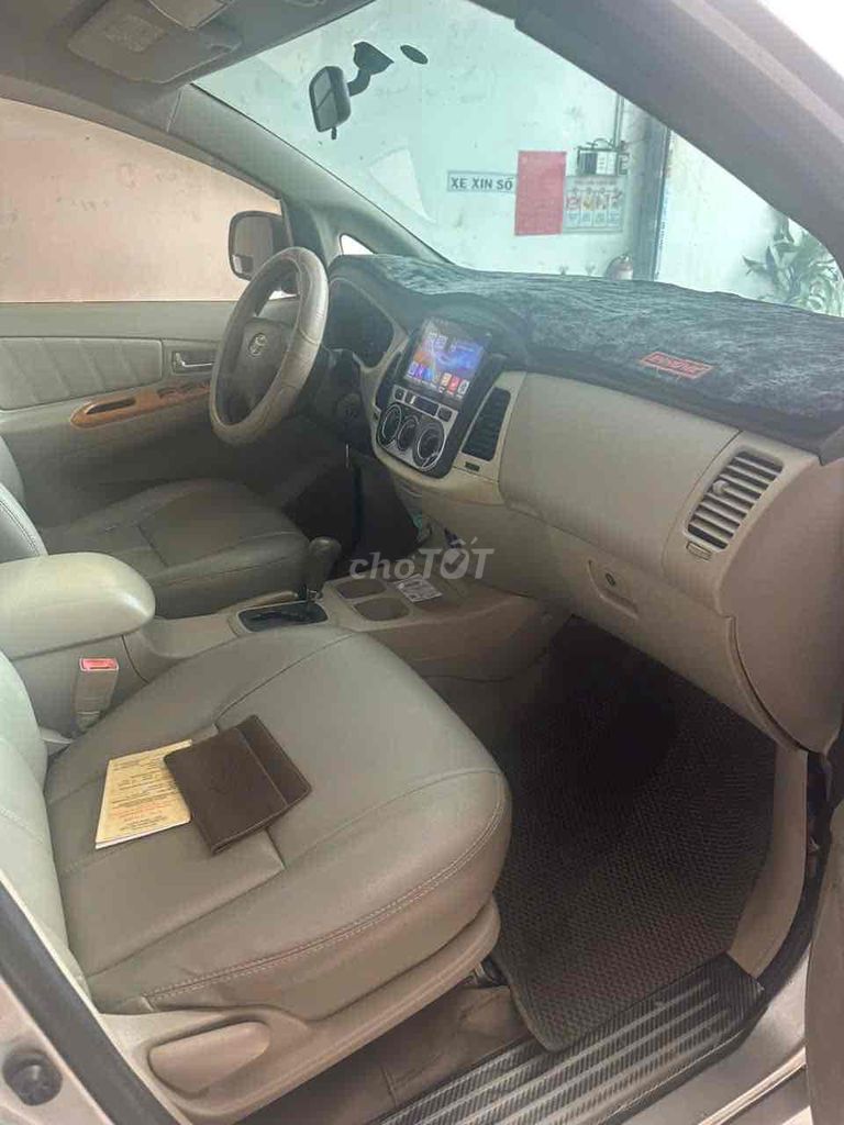 Toyota Innova Bạc Số tự động. Mua bán Ô tô tại Thành phố Thuận An Bình Dương được đăng bởi Tuan Minh hình 6