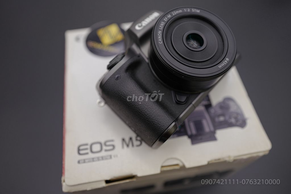 Canon M5 15-45 , 22F2 fullbox