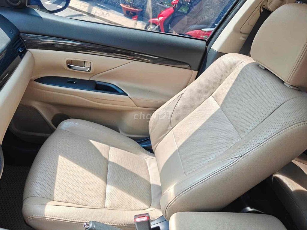 Bán Mitsubishi Outlander Premium. Mua bán Ô tô tại Quận Ninh Kiều Cần Thơ được đăng bởi Nguyễn Hòa Auto hình 6