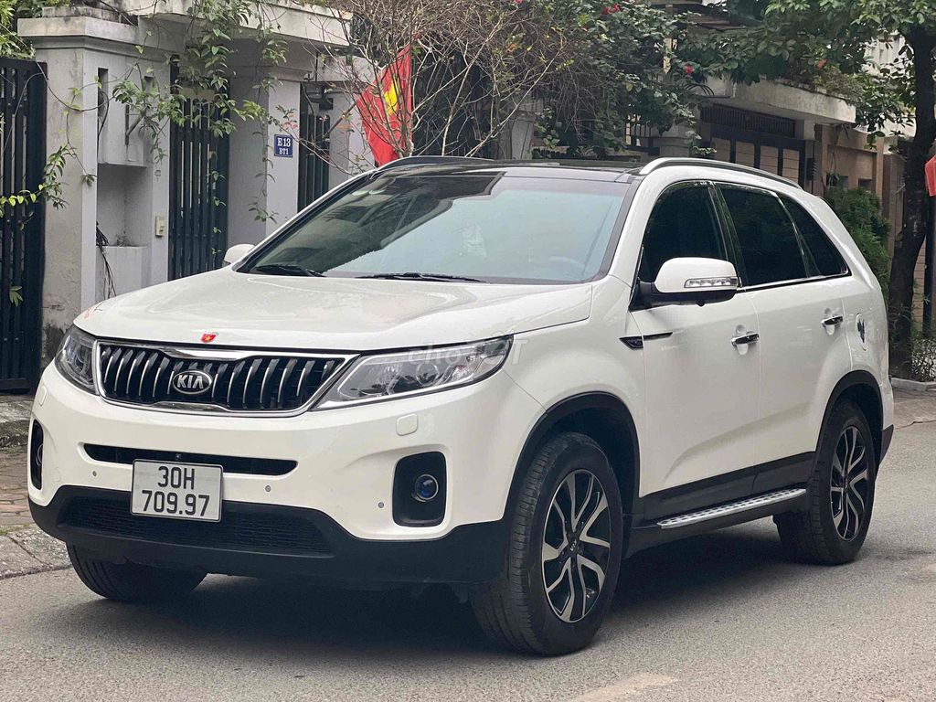 Kia Sorento Trắng 7 chỗ Dầu Tự động. Mua bán Ô tô tại Quận Nam Từ Liêm Hà Nội được đăng bởi Auto Hoàn kều  hình 2