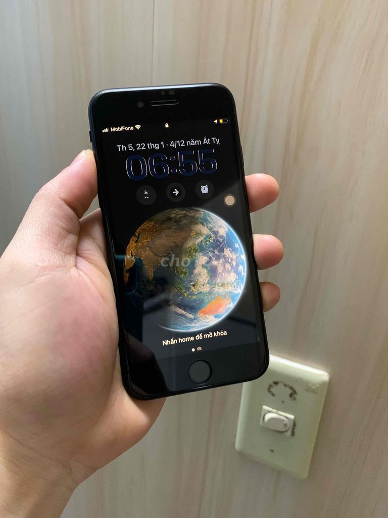 Apple iPhone SE 2 64GB Đen 98% mới. Mua bán Điện thoại tại Quận Sơn Trà Đà Nẵng được đăng bởi CuBiManLy hình 1