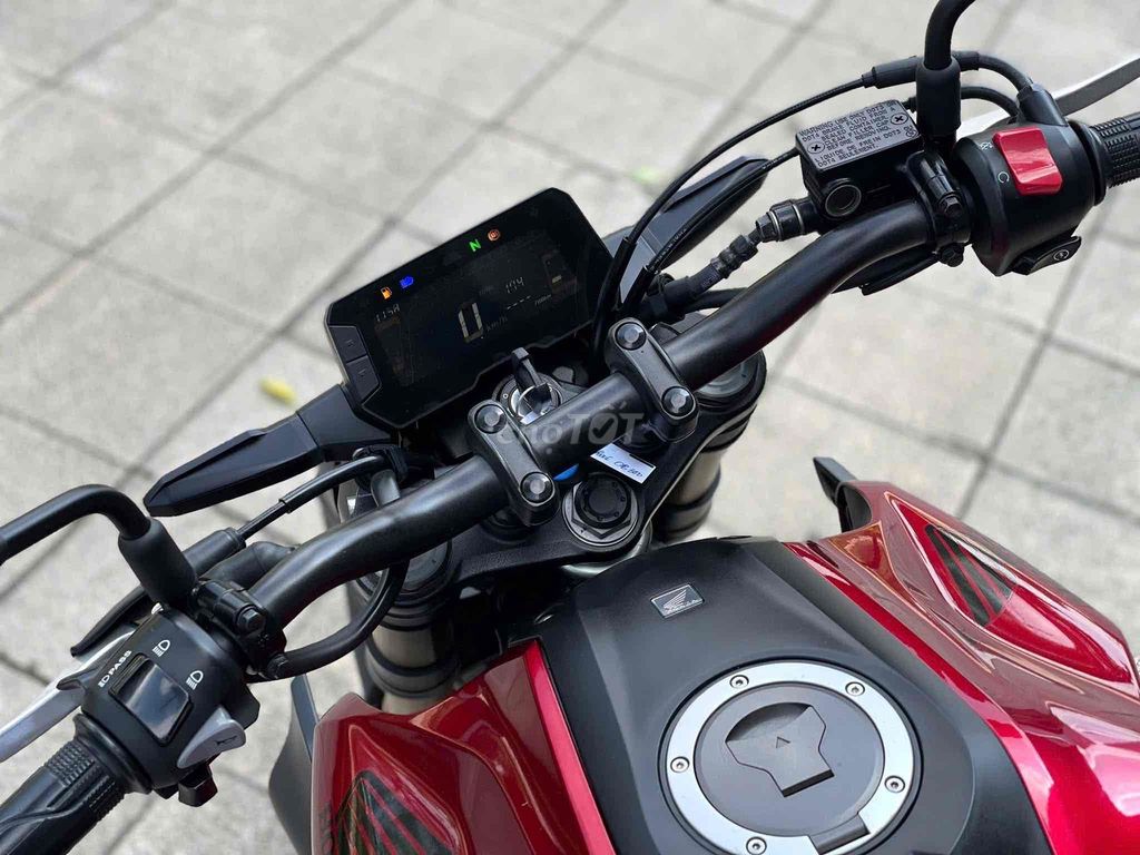 Honda CB 300R. Mua bán Xe máy tại Quận Cầu Giấy Hà Nội được đăng bởi Tuấn Việt Motor hình 3