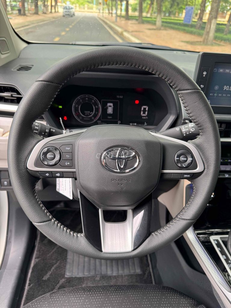 Toyota Veloz Cross 2022 CVT - (Xe Gia Đình 100%). Mua bán Ô tô tại Quận Ninh Kiều Cần Thơ được đăng bởi Lê Minh Trí hình 8