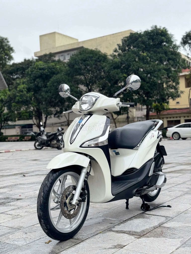 Piaggio Liberty iGet 125cc ABS 2015 Trắng. Mua bán Xe máy tại Quận Thanh Khê Đà Nẵng được đăng bởi Trần Khải hình 2