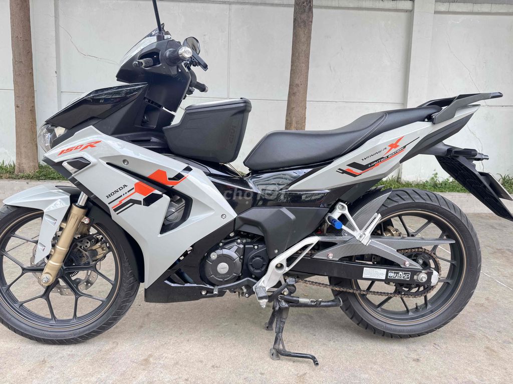 Cần bán Winner X V3 bstp ABS màu xám xi măng. Mua bán Xe máy tại Quận 6 Tp Hồ Chí Minh được đăng bởi Hung Truong hình 2