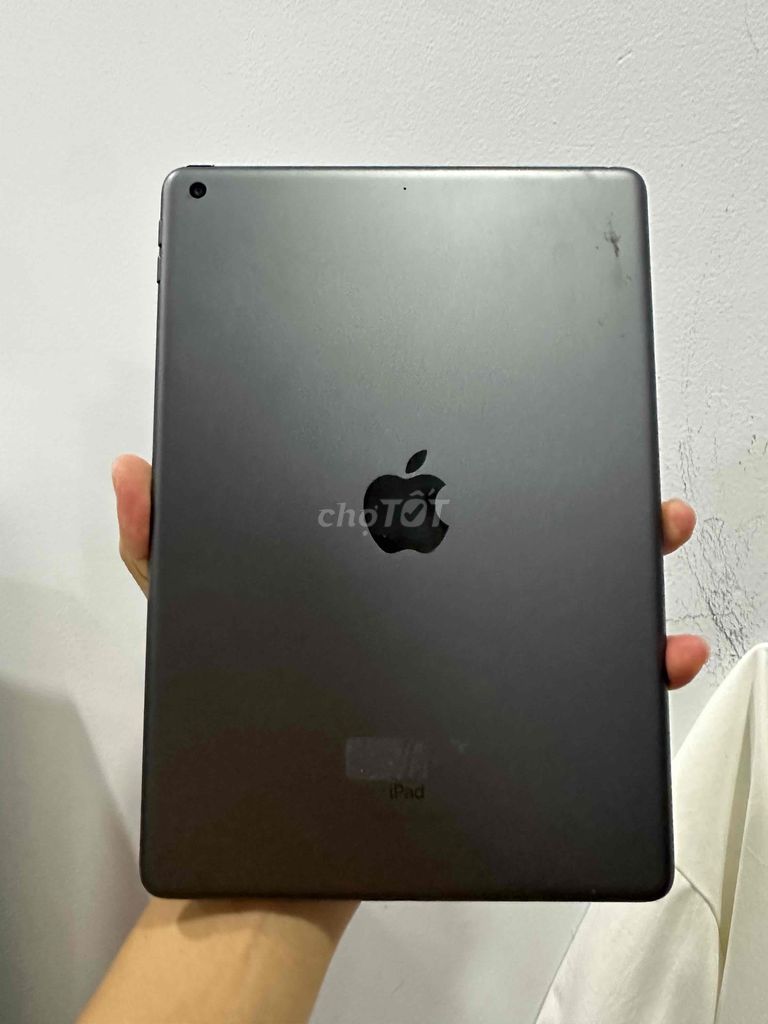 Bán xác Ipad Gen 9 256Gb dính tk