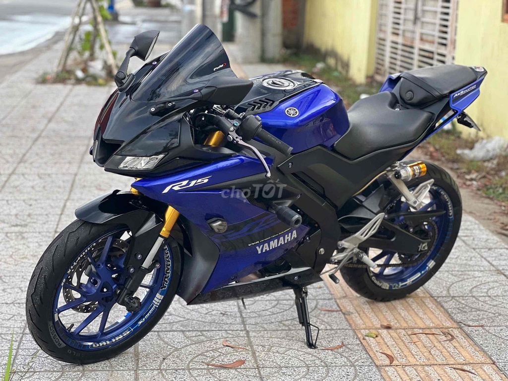 Yamaha R15 v3 2019,xe sạch đẹp,máy zin chất. Mua bán Xe máy tại Quận Ninh Kiều Cần Thơ được đăng bởi Cửa Hàng Xe máy Tân Lập Hưng hình 4