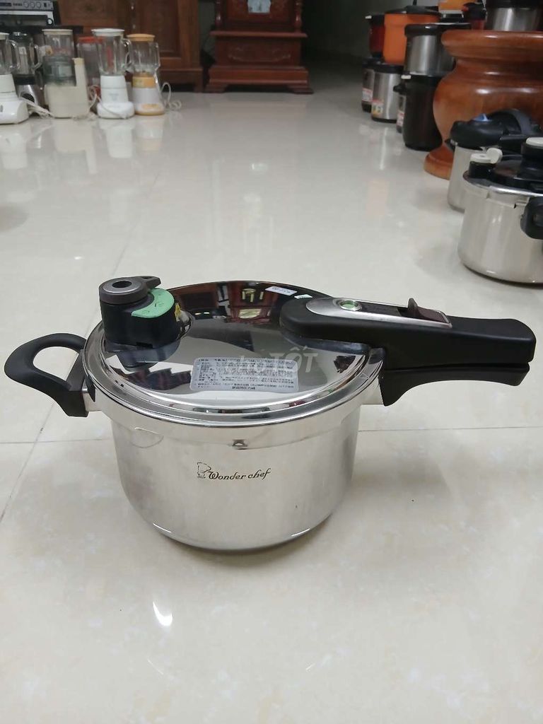 Nồi áp suất Wonderchef 4 lít Inox Bạc. Mua bán Dụng cụ nhà bếp tại Thành phố Chí Linh Hải Dương được đăng bởi Tranthuy hình 1
