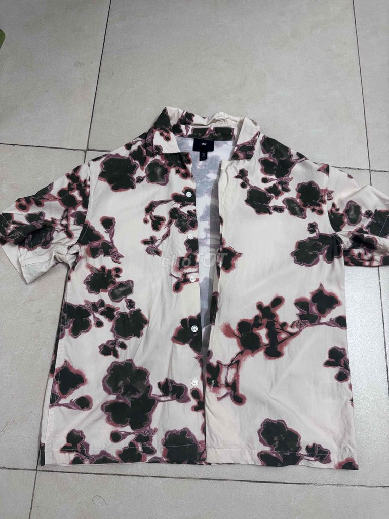 Áo sơ mi H&M Cuban Nam Trắng, Đen, Hồng size S. Mua bán Quần áo tại Huyện Gia Lâm Hà Nội được đăng bởi Hải Đăng hình 1