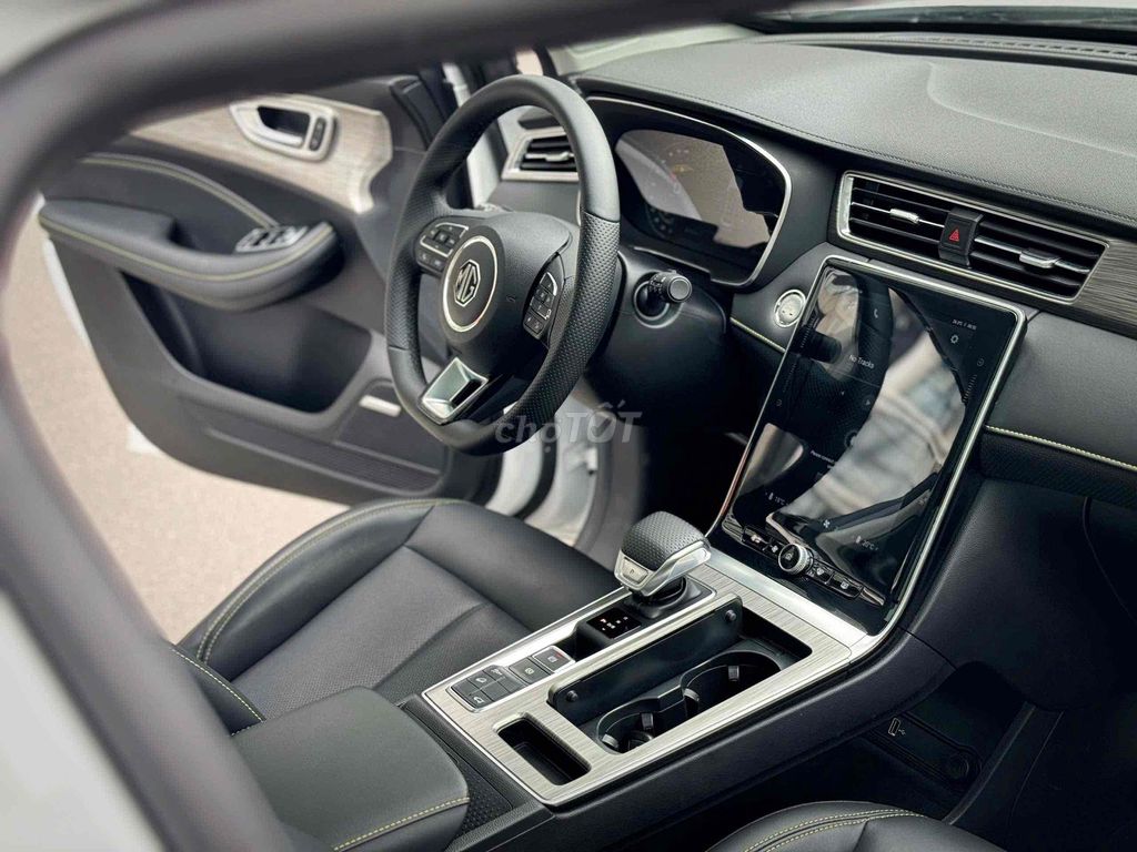 MG RX5 2024 luxury - 1000 km. Mua bán Ô tô tại Quận Cầu Giấy Hà Nội được đăng bởi Thái Hoàng Long Auto hình 9