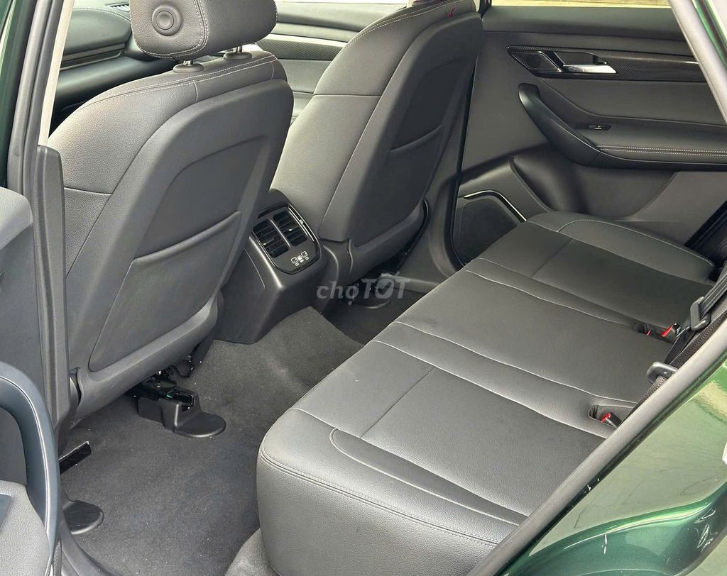 VinFast VF8 Trắng Eco 2022 màu trắng. Mua bán Ô tô tại Quận Cầu Giấy Hà Nội được đăng bởi Vinfast Ocean Park Gia Lâm Hà Nội hình 6