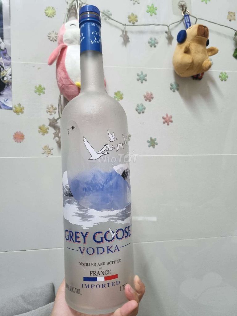 Vỏ chai rượu ngoại khổng lồ Grey Goose 1.75L