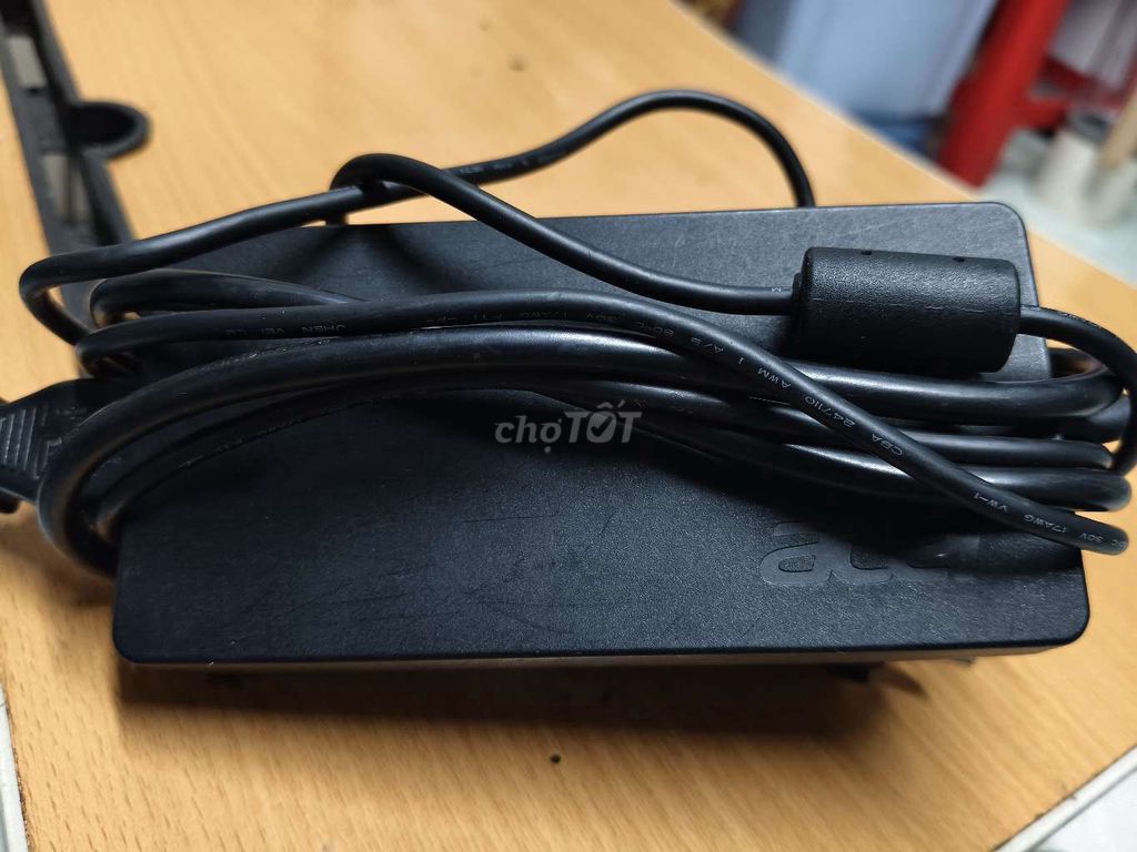 Sạc laptop Acer 135W, 45w zin theo máy. Mua bán Phụ kiện (Màn hình, Chuột...) tại Thành phố Thủ Đức Tp Hồ Chí Minh được đăng bởi Nguyễn Tấn Phát hình 1
