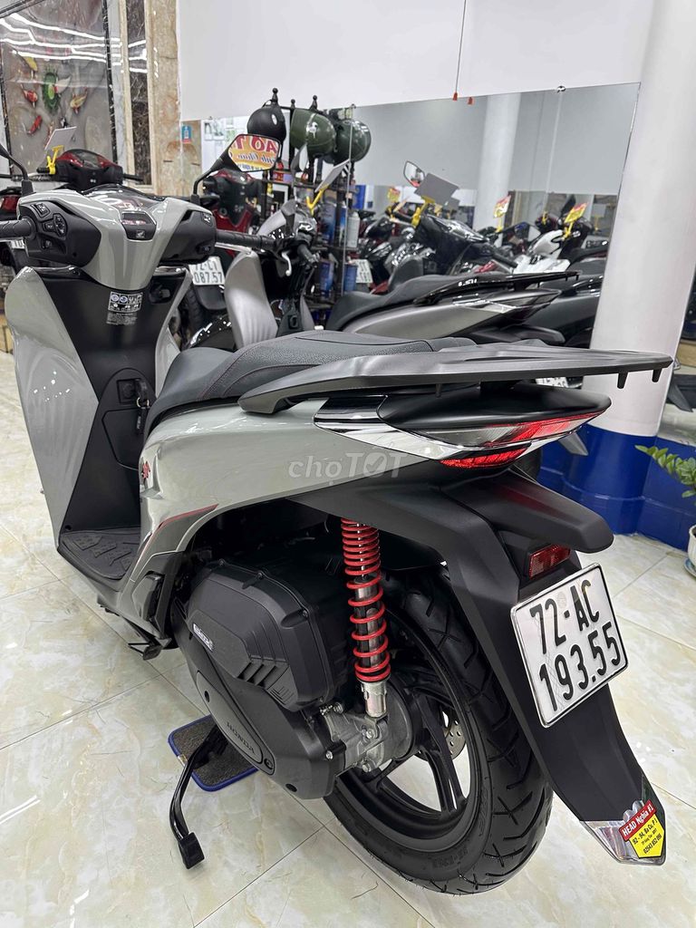 SH 160 ABS 2024 XE CỰC ĐẸP ODO LƯỚT 4K GIÁ TỐT. Mua bán Xe máy tại Thành phố Vũng Tàu Bà Rịa - Vũng Tàu được đăng bởi XE MÁY BẢO THANH  TPVŨNG TÀU hình 4