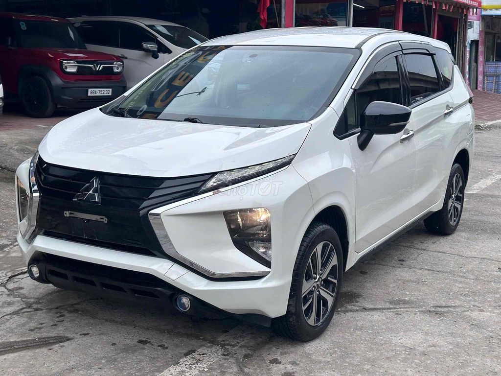Mitsubishi Xpander 2019 механическая коробка 110000 км Белый