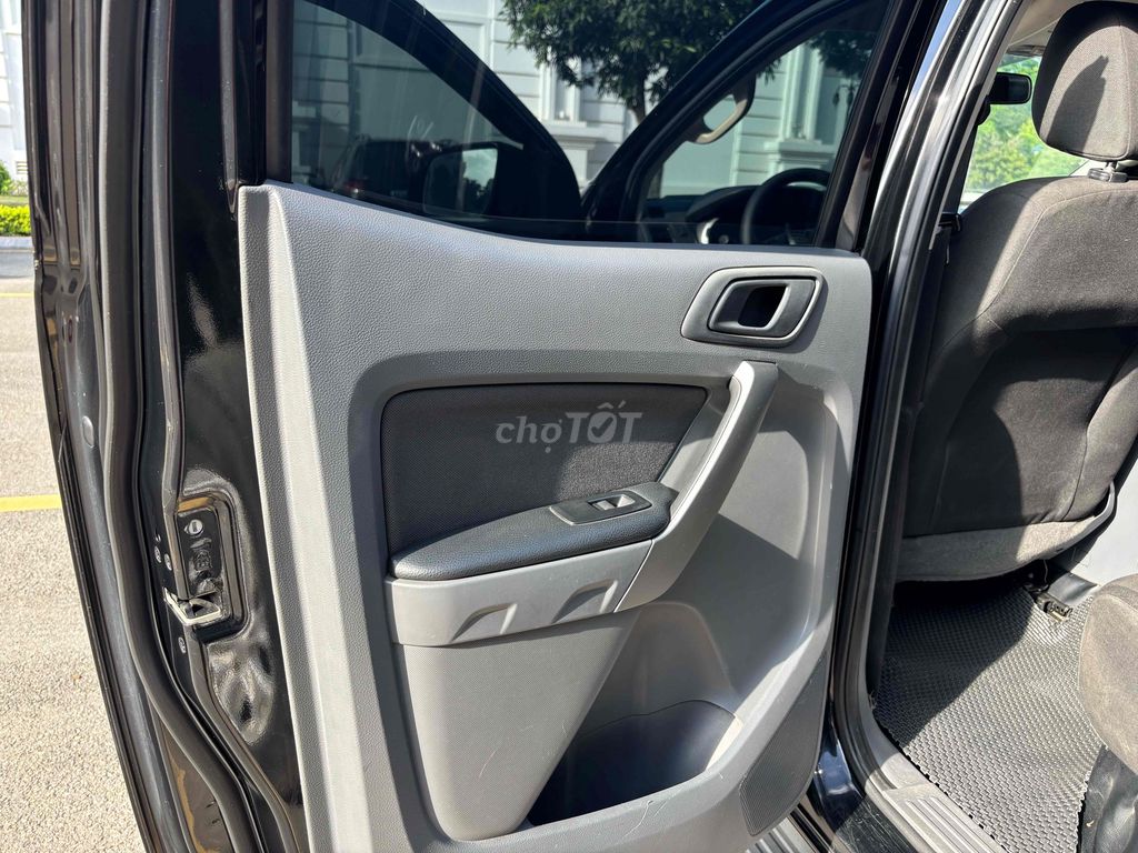 Ford Ranger 2016 XLS 2.2L 4x2 MT - 130000 km. Mua bán Ô tô tại Thị xã Thái Hòa Nghệ An được đăng bởi OTO HOANGQUAN hình 4
