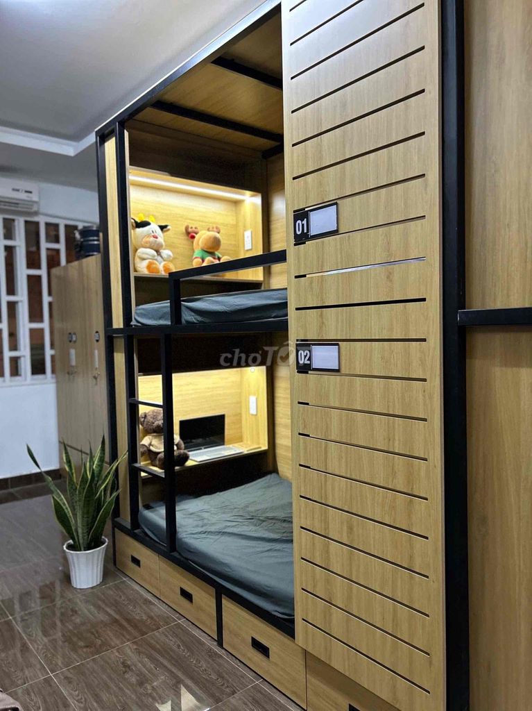 Sleepbox Nam ngay cầu Tân Thuận 1 Huỳnh Tấn Phát Q7, giá 1tr9 full phi