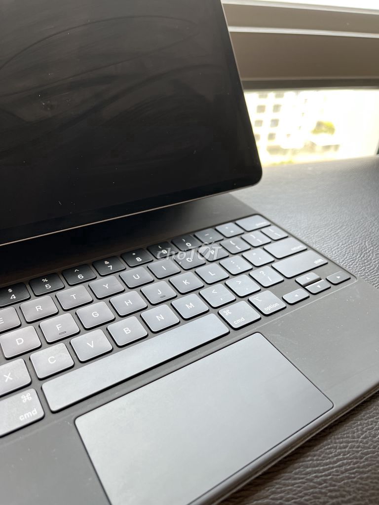 Cần thanh lý Magic Keyboard for iPad Pro 12.9‑inch