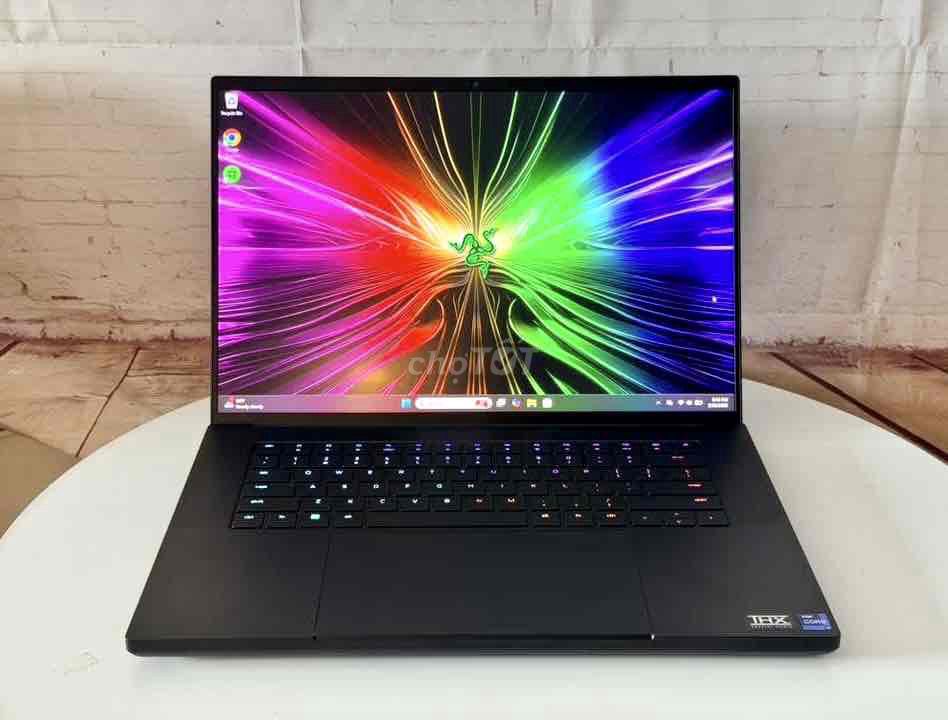 Razer Blade 16 2023 i9 13950HX RTX 4080 2.5K 240Hz. Mua bán Laptop tại Quận 10 Tp Hồ Chí Minh được đăng bởi Trung Trương hình 1