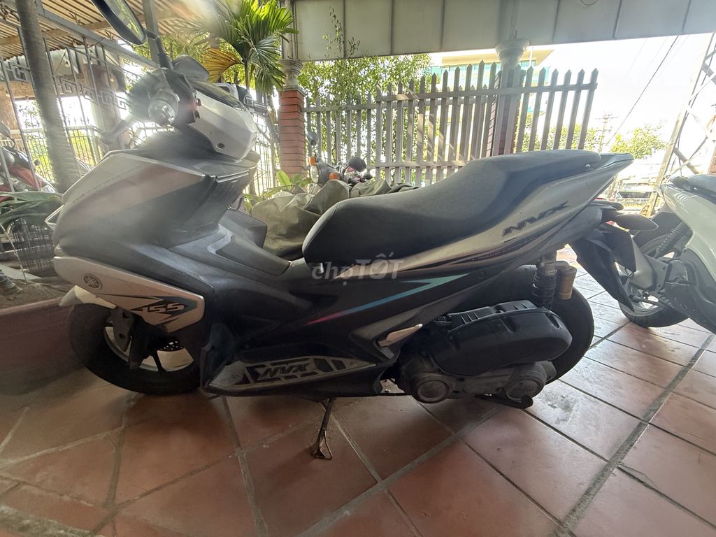 Yamaha NVX 2018 Белый черный
