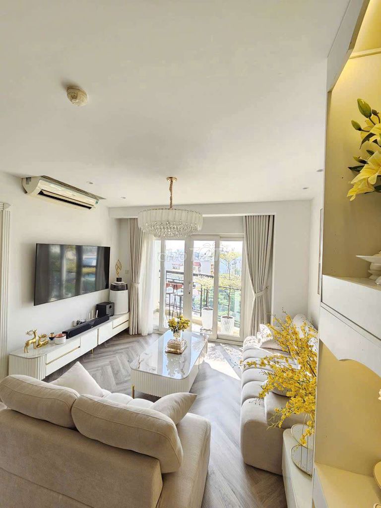 Апартаменты 1к 40м2 с мансардным окном - Lac Long Quan, Ly Thuong Kiet